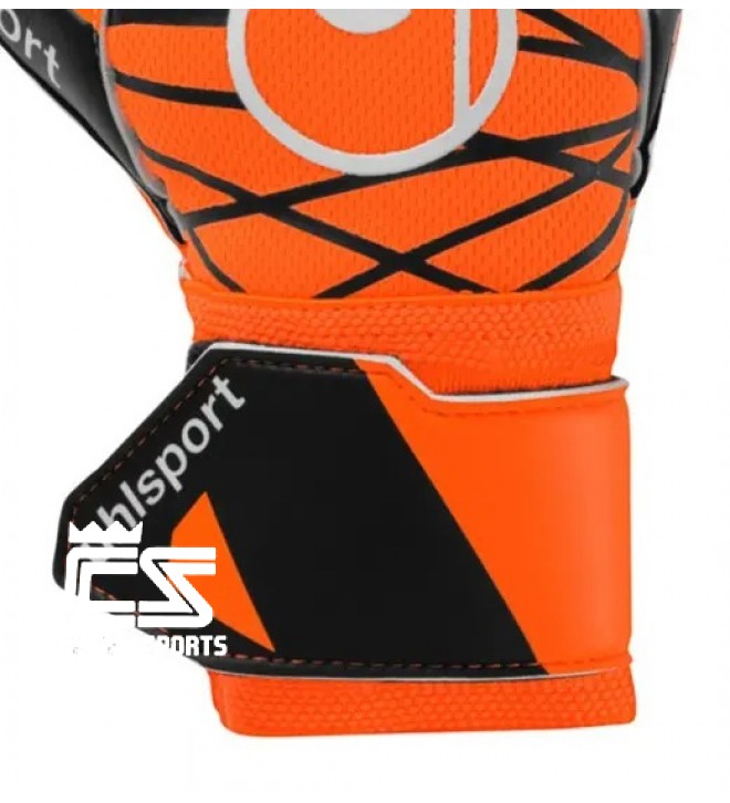 GOALKEEPER GLOVES